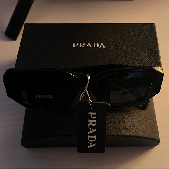Prada glasses need gone ! - Picture 3 of 3
